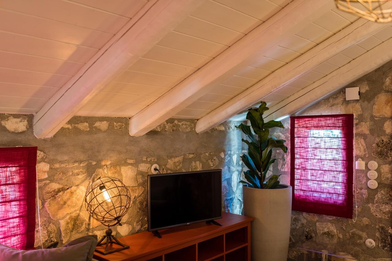 North Point Rooms Antipata  Экстерьер фото