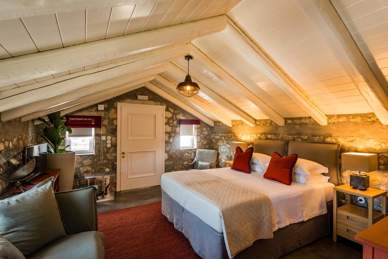 North Point Rooms Antipata  Экстерьер фото